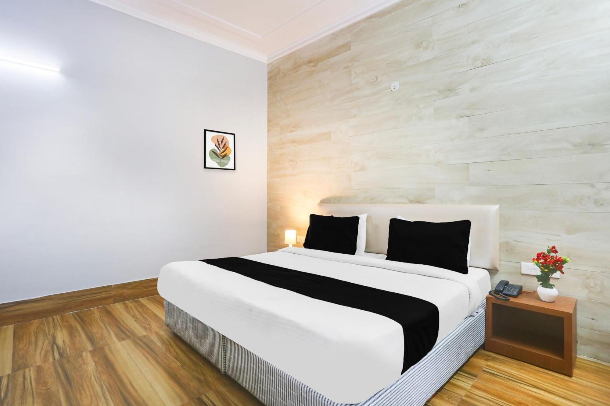 Hotel Super Collection O Bhiwadi Extérieur photo