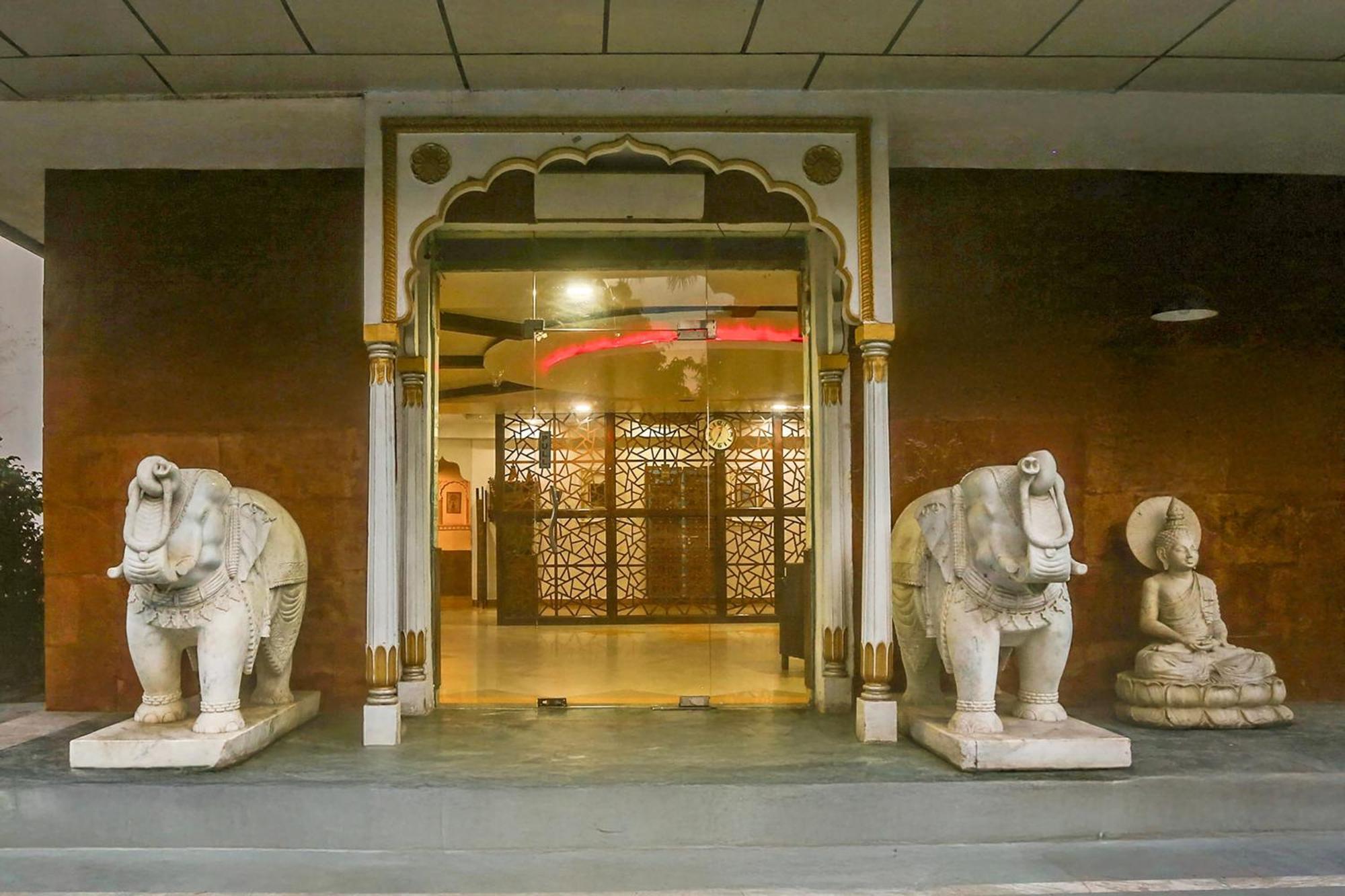 Hotel Super Collection O Bhiwadi Extérieur photo