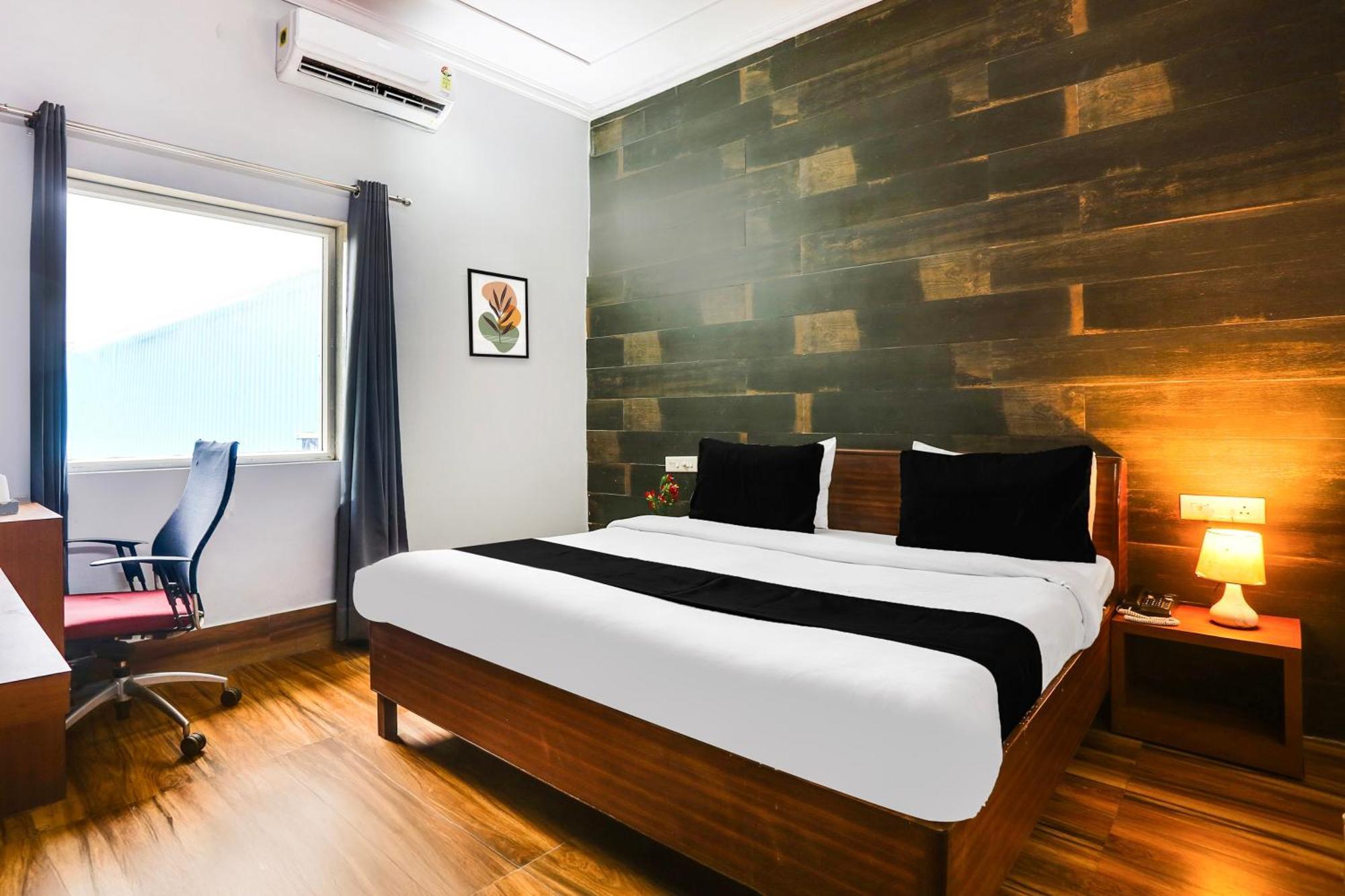 Hotel Super Collection O Bhiwadi Extérieur photo